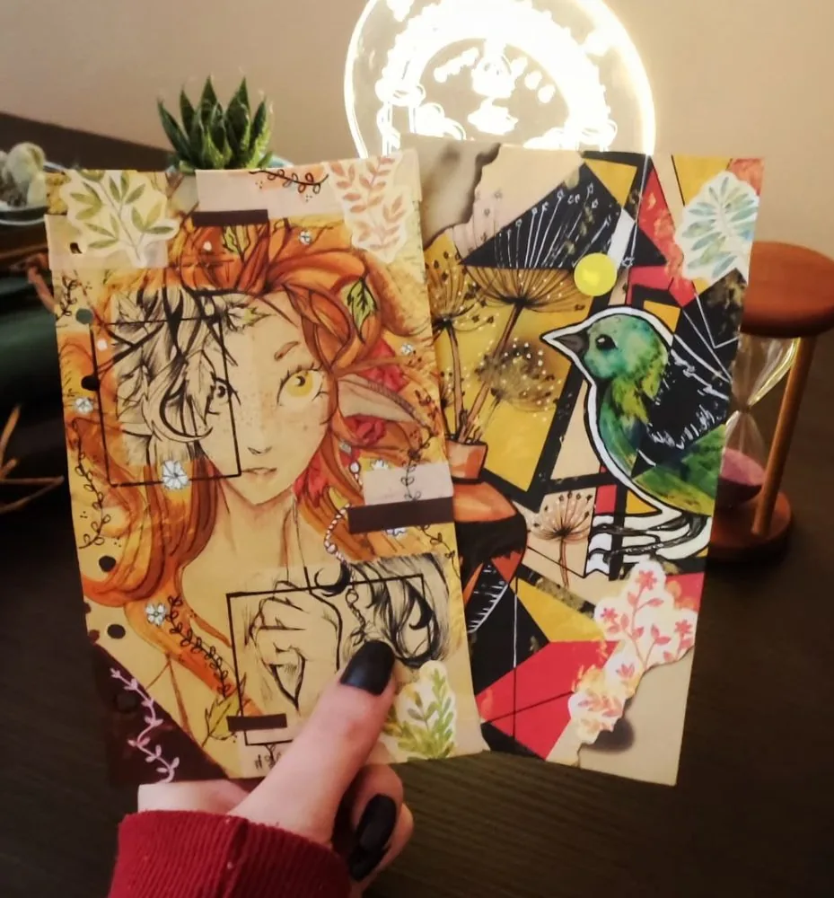 Marcadores de página pintados à mão, com uma moça de cabelo ruivo e um pássaro verde